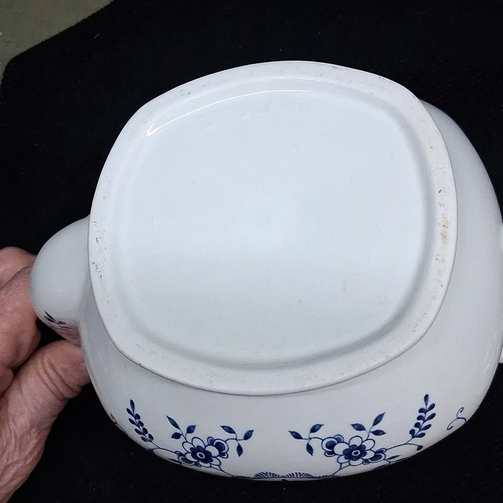 Churchill China. staffordshire transferware onion